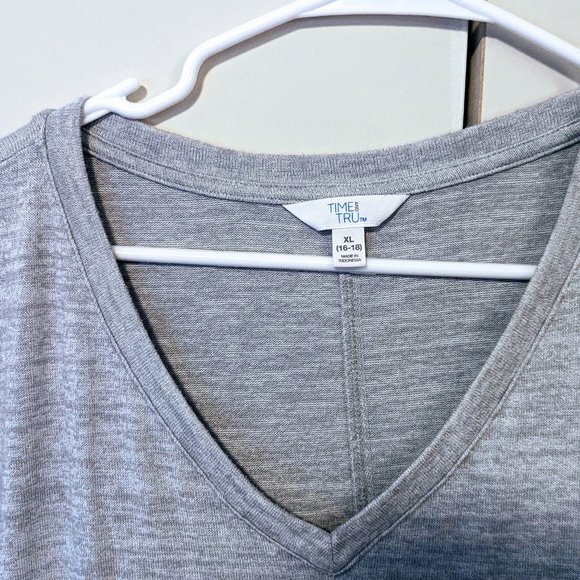 Time and Tru Women's Short Sleeve Textured Top - Picture 3 of 5